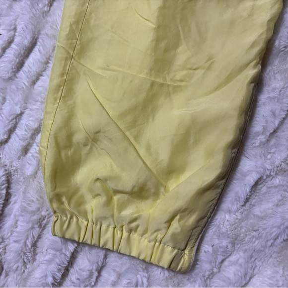 SUPREME Men’s Lemon Yellow Silk Sweat Pants - Picture 3 of 15
